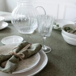 Laura Ashley Tafelkleed Sage Groen Wild Clematis 140x240cm -Uitgebreide Kwaliteitswinkel Voor Thuis 1000093099 0102